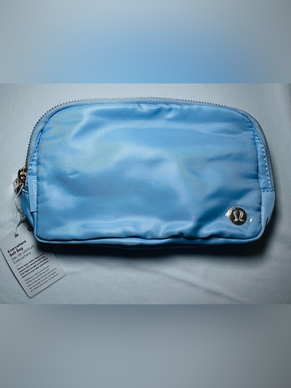 lululemon  Everywhere 1L Belt Bag - Light Sky Blue with Gold Accent